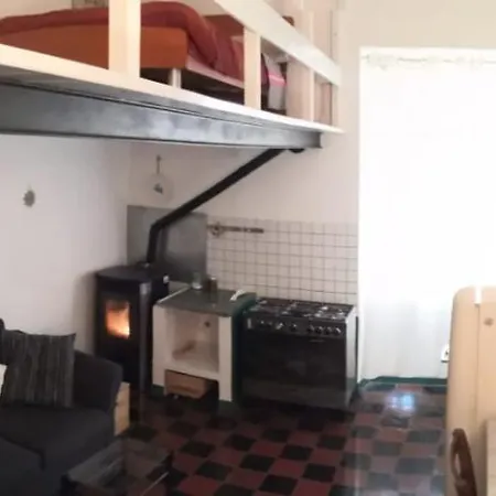 Apartment Affascinante Monolocale In Palazzo Storico, 50mtr Da Piazza Azuni Sassari